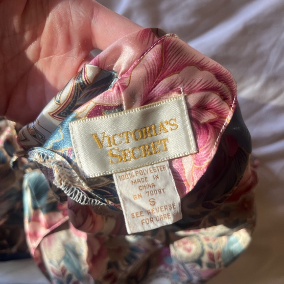 Vintage Victoria’s Secret slip dress LIKE NEW - Picture 3 of 3